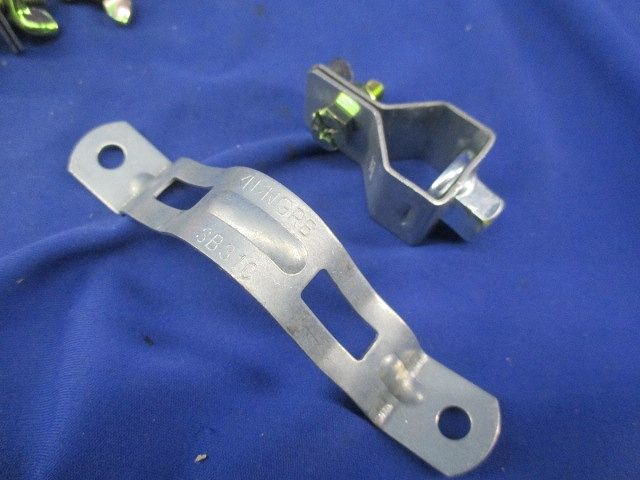 吊りバンド(電線管用)(9個入) SB31C