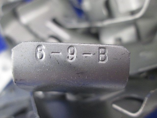 ボックス支持金具(50個入) 6-9-B(69B)