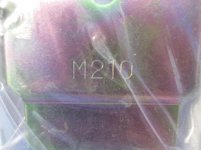 メタルモールジング用附属品 B型カップリング(8個入)(ホワイト) M210