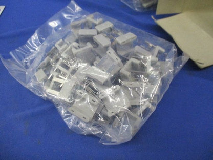ピンサドル(50個入×2計100個入)(色あせ有) ALC-3