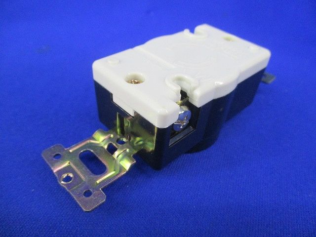 引掛埋込コンセント(4個入)(ブラック)(梱包材キズ汚れ有) WF2220K