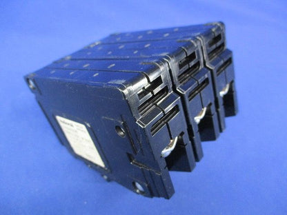 サーキットブレーカ3P30A(ネジ不足)National N-BAK50