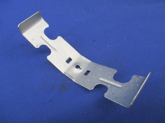 吊りボルト用ボックス支持金具(50個入) 6-9-B