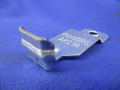 野ぶち受け材接続補強金具 二重天井用金具(10個入) AKC1R