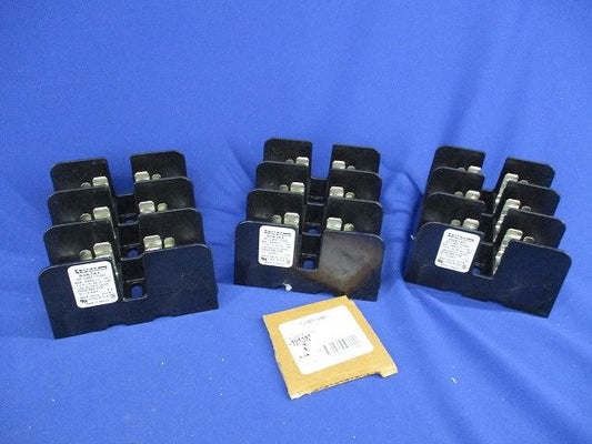 ヒューズブロック(3個入) 60618T