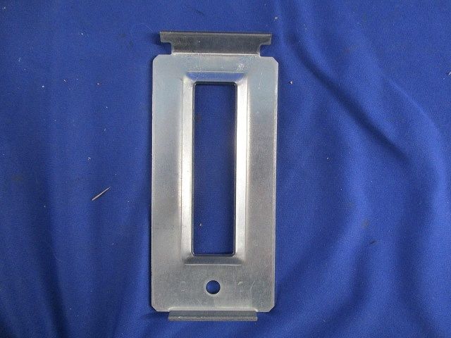 軽量間柱用電線間支持金具(10個入) MPS65