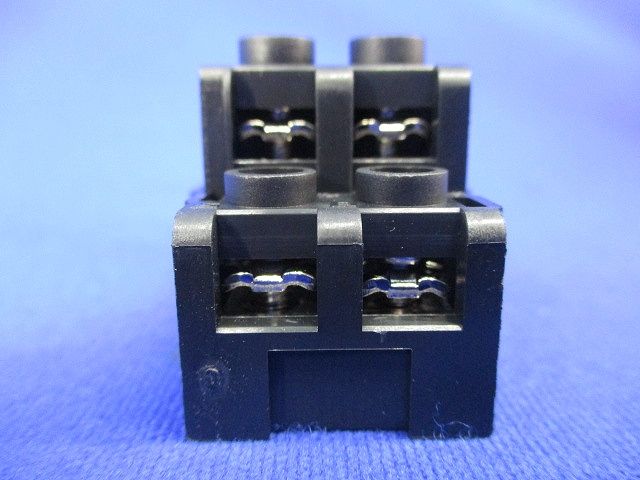 ワンタッチSソケット 表面配線形ソケット フィンガープロテクト形(4個入) SH2B-05C