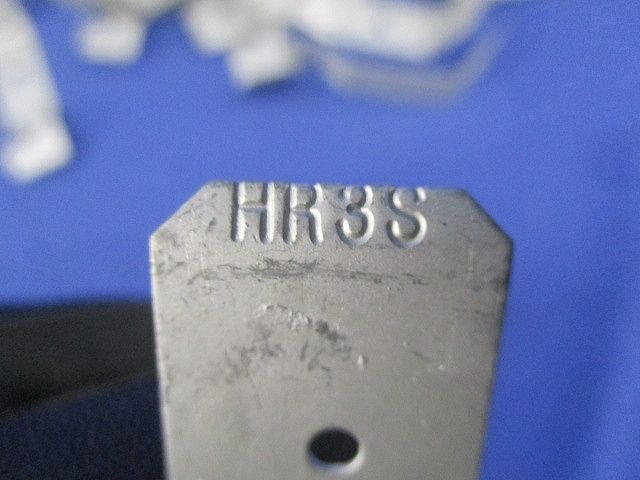 二重天井用金具 野ぶち受け材吊り金具(50個入) HR3S