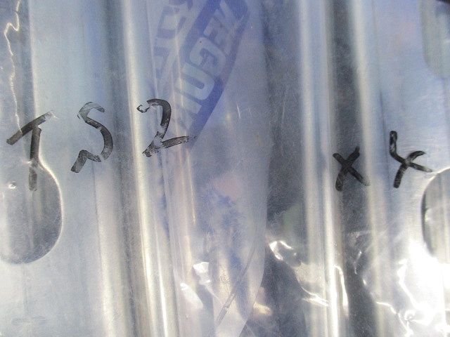 インサート調整器具(4個入) TS2