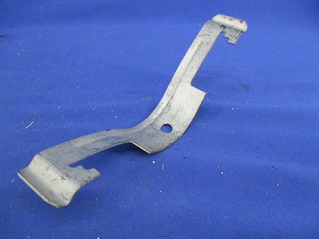 ネグロック吊ボルト用電線管固定金具(36個入) K-31