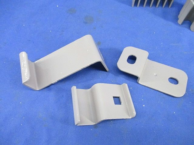 立上りカバー止め金具(8個入)(ブラウン系) X-Z-CVVQ1