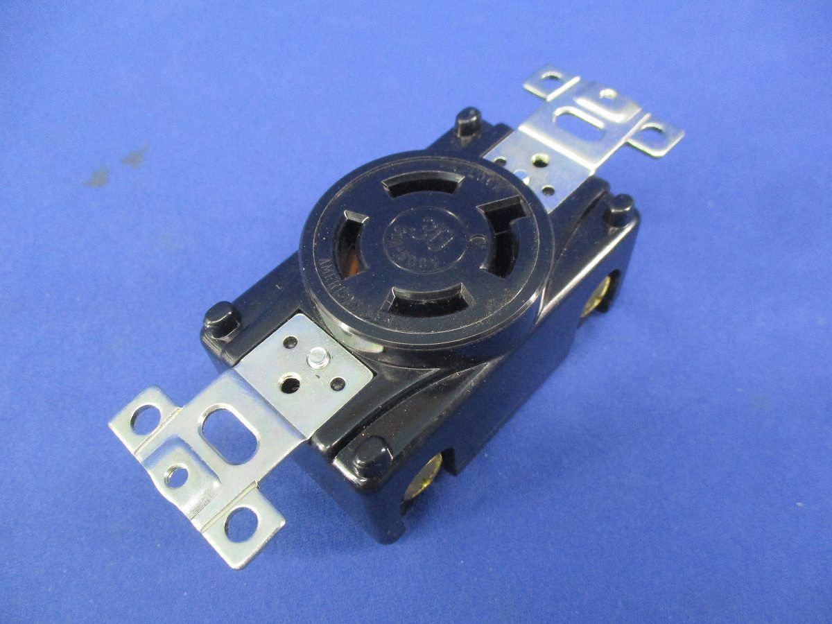 引掛形 埋込コンセント 4360