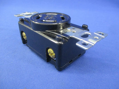 引掛形 埋込コンセント 4360