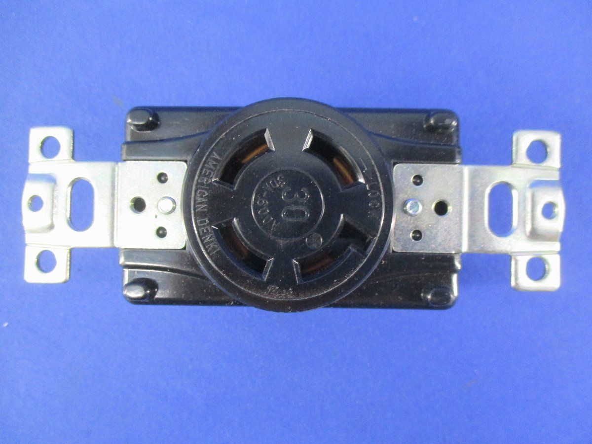 引掛形 埋込コンセント 4360