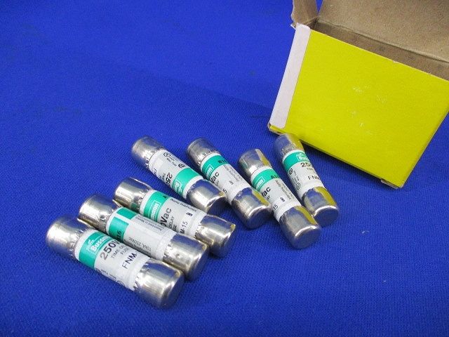 ヒューズ(7個入) FNM-15