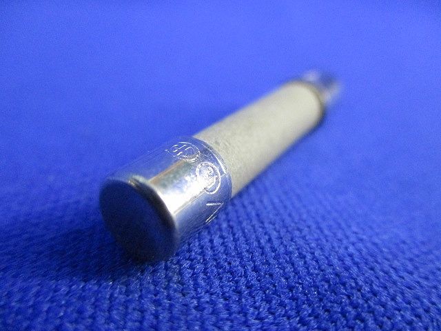 ヒューズ(100個入) BK/ABC-4-R