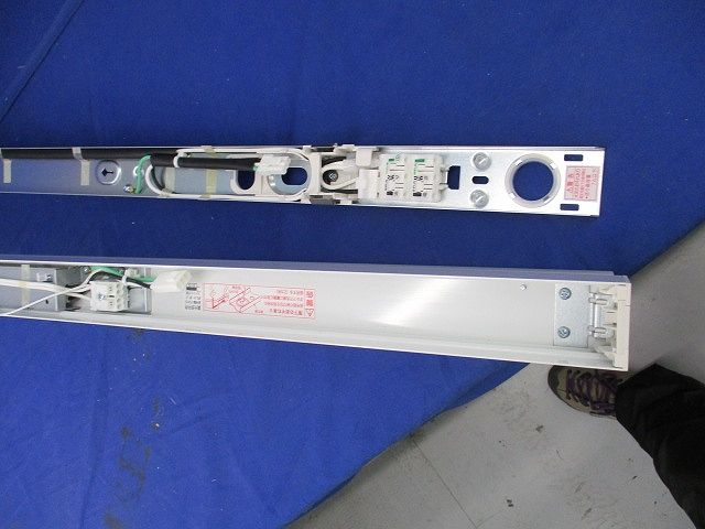 LEDベースライト(温白色) NNF41202LR9