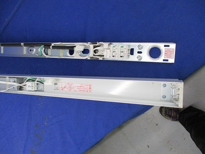 LEDベースライト(温白色) NNF41202LR9