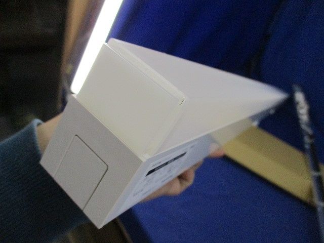 LEDベースライト(温白色) NNF41202LR9