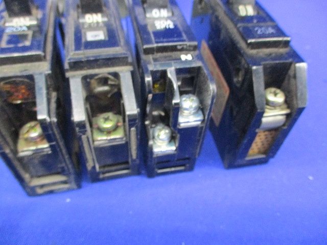 ブレーカーセット20A(混在4個入)(キズ･汚れ有) BH-K他