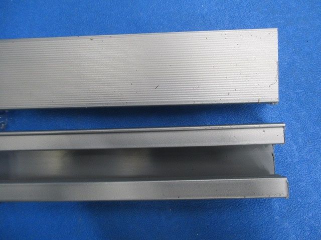 ライティングレール(切断品 約1.5m×2本入)(シルバー) DH0203
