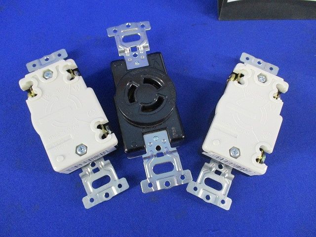 引掛埋込コンセント・接地2P15A引掛キャップセット(混在5個入)(汚れ有) WF2315K他