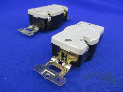 引掛埋込コンセントセット(混在8個入)(汚れ有)National WF2315K他