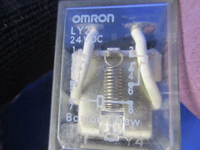 リレー24VDC(汚れ有) LY2