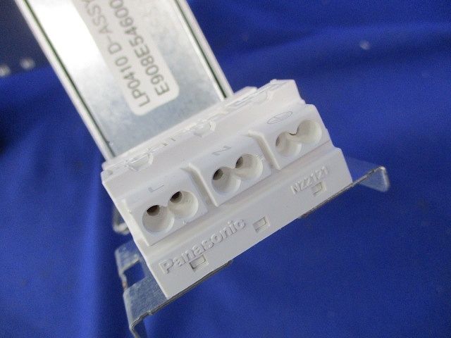 LEDダウンライト(昼白色)(キズ･汚れ有) EL-DU062NM