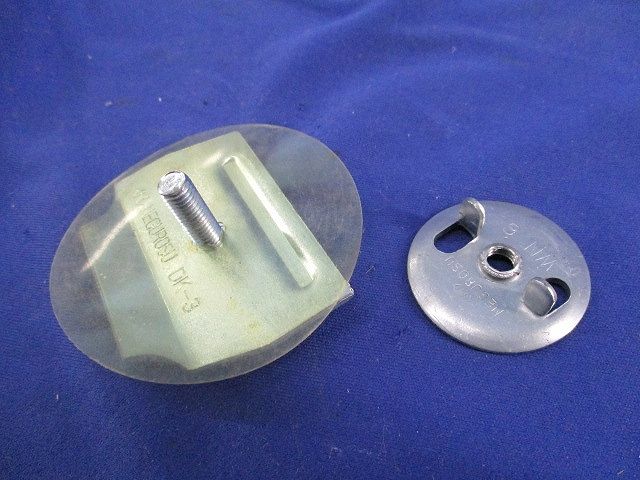 ダクト開口下向き用器具取付金具(17個入)(傷･汚れ有) DK3-6