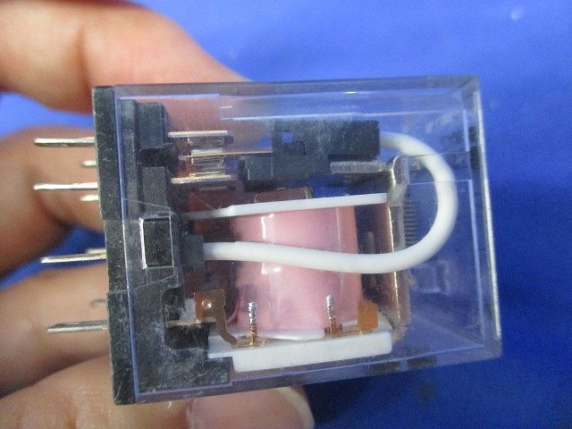 リレー200/220VAC MY2
