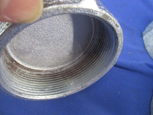 パイプキャップ(亜鉛メッキ)(4個入) 75-70