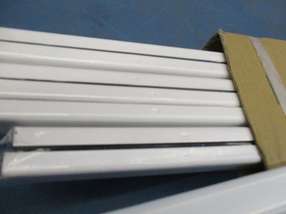 A型メタルモールジング2ｍ(8本入)(ホワイト) M(Y)102