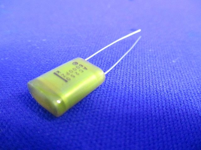コンデンサ(約140個入) AC250 6000PZ