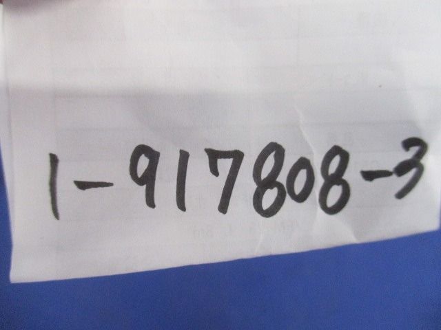基板対電線コネクタ 1-917808-3