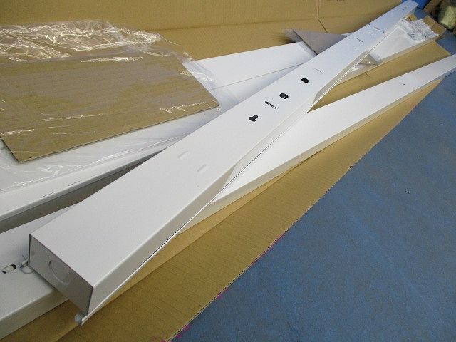 直管LEDランプ専用照明器具 トラフ型110形(4台入) IRLDFL111TR-K