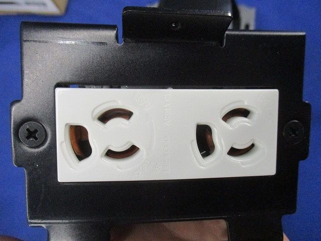 小型インナーコンセントスクエア(アルミ製) NE35402