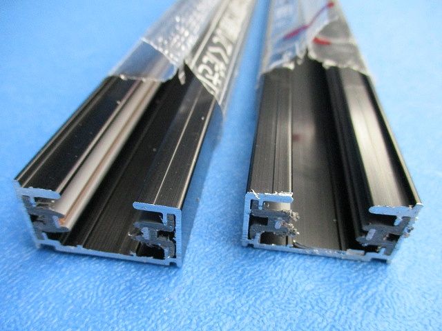 ライティングレール(切断品 約1.5m×2本入)(ブラック)(キズ･汚れ有) LD0213BT