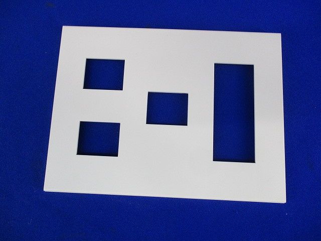 Jワイドスリム コンセントプレート3連用(10枚入)(ピュアホワイト) QWD-213