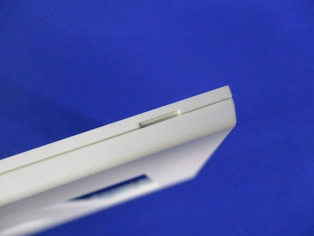 Jワイドスリム コンセントプレート3連用(10枚入)(ピュアホワイト) QWD-213