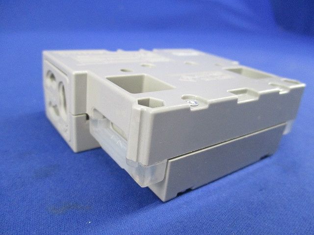 ブロックコンセント(傷・汚れ・色あせ有) XYZ70001