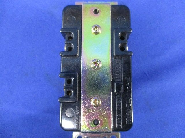 引掛形複式埋込コンセント(5個入) 3110D