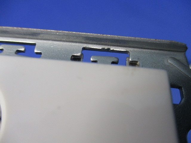 壁面テレビ端子(キズ有) WU7F2S