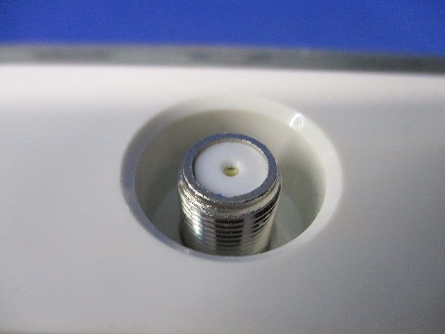 壁面テレビ端子(キズ有) WU7F2S