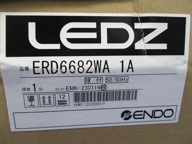 ＬＥＤユニバーサルダウンライト 電球色3000Ｋ ランプ付 電源ユニット別売 LED交換不可  ERD6682WA