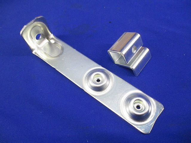 ケーブルラック親桁部ボックス固定金具(14個入) QTB2