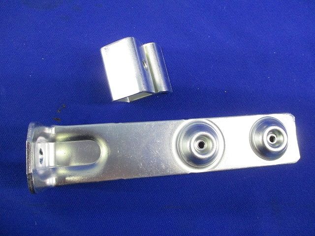ケーブルラック親桁部ボックス固定金具(14個入) QTB2