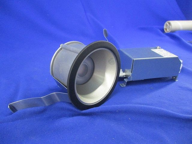 ダウンライトφ75(電球色) AD1073B27-A