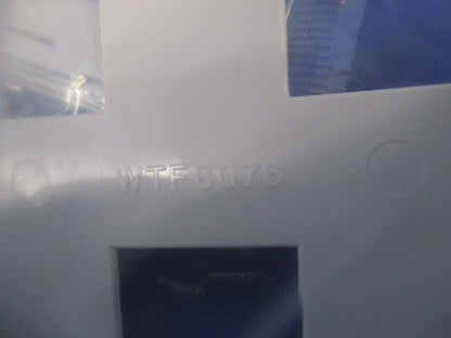 コンセントプレート3+1+2コ用(8枚入)(ホワイト) WTF8076