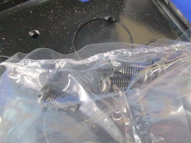 コンクリートボックス(11個入)カバー付 CBM75B-S